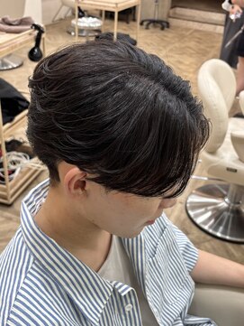 ボンドストーリールミエール(Bond Story lumiere) 名古屋/メンズカット/メンズパーマ/眉毛/曲がる縮毛矯正