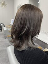 シーラ(cie-ra.)&nbsp;#インナーカラー　#ミディアムレイヤー　#cie-ra.