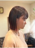 ワンレングスボブの秋冬ガーネットブラウン