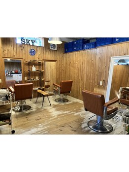 『ほんとにここ美容室？？』通いやすい理由はお店の外観＆内観の作りに秘密あり◎