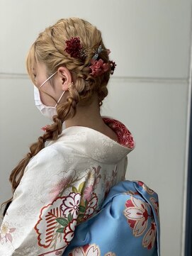シプ 丸亀(sip) 成人式ヘアセット 編みおろし ツインヘア 編み込み