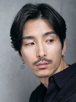 レタッチバイフィフス(RETOUCH by fifth)&nbsp;センターパートニュアンスパーマワンカールパーマ韓国コンマヘア