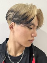 ニコトウキョウ 新宿(nico TOKYO)&nbsp;センターパートウルフショートネープ襟足あり