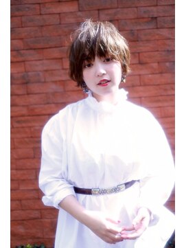 エイミー(Aimee) Aimee アッシュベージュ×イノセントショート