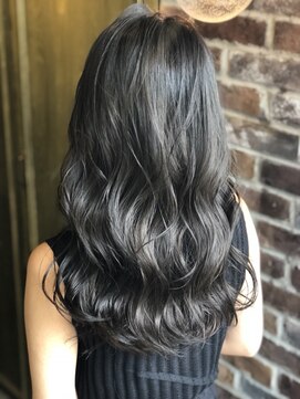 エイミー(Aimee) Aimee ゆるふわウェーブ×透明感グレー