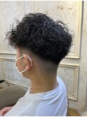〈キシタクヘアー〉ツイスト×ナチュラルフェード