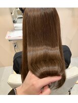 シダ(sida)&nbsp;Aujuaトリートメントで艶髪へ導きます！