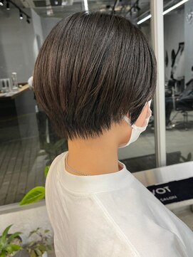 ピボット 北千住(PIVOT) くびれショート