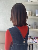 シベル(sibell)&nbsp;ボブ/ロブ/切りっぱなし/くびれ/レイヤー/ウルフ/外ハネ/赤/暖色