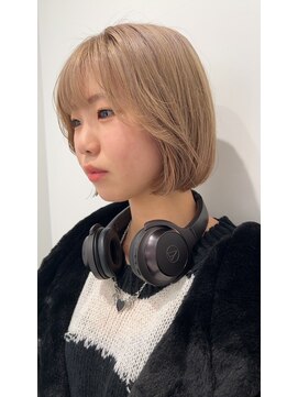 バサ 花小金井店(BASSA) ハイトーンボブブリーチグレージュベージュ韓国ボブきりっぱ