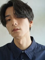 センターパートニュアンスパーマガイルヘアコンマヘア黒髪