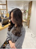 大きめカールのコテ巻きパーマ