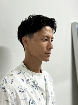 メリケンバーバーショップ フクオカ(MERICAN BARBERSHOP FUK) ビジネスフェードかきあげ