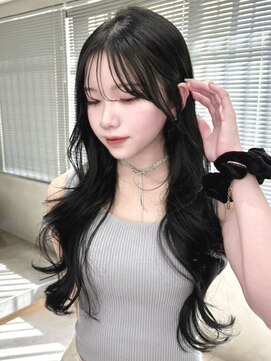 オニキス(ONYX) 透明感抜群ブルーブラック×韓国トレンドスタイル【Chisato 】