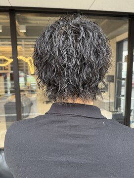 髪屋 紬 メンズ/メンズパーマ/メンズカット/ツイストスパイラル