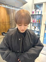 ロマリア(Lomalia)&nbsp;Lomalia表参道原宿ケアブリーチダブルカラーベージュショート