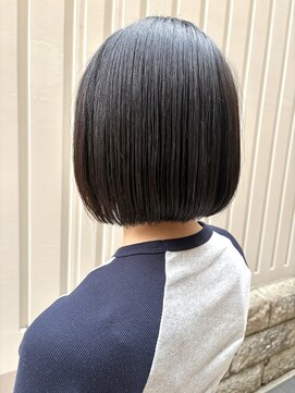 アンティーカ バイ エレノア(Antica by eleanor) プツッとボブ