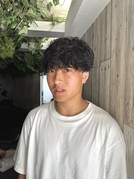 シャドウパーマ