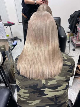 スワイ(SWAY) ホワイトカラー/岡山/ケアブリーチ/ダブルカラーハイトーンカラ