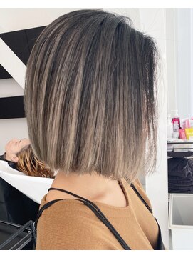 アライブ キチジョウジ(ALIVE Kichijoji) ALIVE吉祥寺 ダブルバングブランジュグレージュインナーカラー