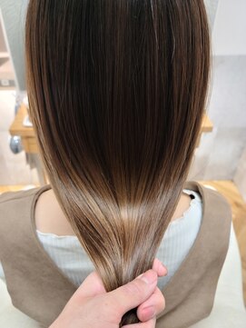 トゥーリ 藤崎店(tuuli) 美髪ロング