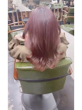 エミタス 三年坂(Emitas) オルチャンヘア★レイヤーカット★コーラルピンク