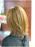 20代30代40代大人かわいいクビレ外ハネベージュレイヤーボブ