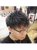 カジュアルでワイルド感のある大人の短髪【メンズカット】