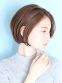 40代50代小顔黒髪ネビージュボブルフワンレン前髪なしショート