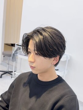 アビー ランシェル(ABEY LENCIEL) センターパート/毛流れパーマ/センターパートウルフ