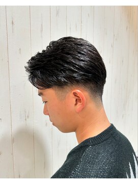 ソワン ドゥ ブレス 立花店(soin de brace) センターパート/刈り上げセンターパート/尼崎/立花