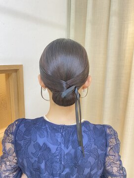 ソノ(sono) タイトヘア タイトアレンジ シニヨン 参列ヘア
