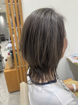 テラスアヴェダ 福岡パルコ店(Terrace AVEDA) グレージュとレイヤーカットで大人の女性らしさを