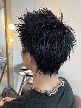 ビハインドザカーテン(BEHIND THE CURTAIN) スパイキーショート×メンズレイヤーショート×パンク