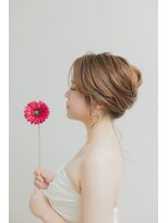 エリリーム(mlilym) ゆるっと夜会巻きヘア
