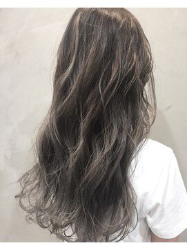 ロロネー 三国(Lolonois) 【Lolonois三国】バレイヤージュグレージュ