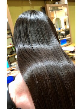 ボウ(BOW) 質感復活カット×艶髪TOKIOトリートメント