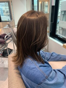 フィル 横浜(fil) ハイライトミディ_くびれレイヤーベージュアッシュグレージュ