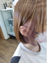 エルパライソ(Hair make Elparaiso)&nbsp;ボブスタイル　イヤリングカラー