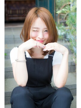 ブルームバイローレン(Bloom by Lauren.) 前下がりボブ