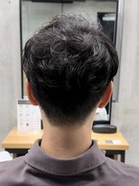 フイ 代々木(Hui)&nbsp;メンズ/アップバング/ツーブロックマッシュ/束感ショート波巻き