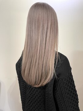 ルイ(ROUIS produced by LUCK 津田沼) ROUIS 津田沼 ホワイトベージュ