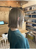 ベージュカラー外ハネボブ