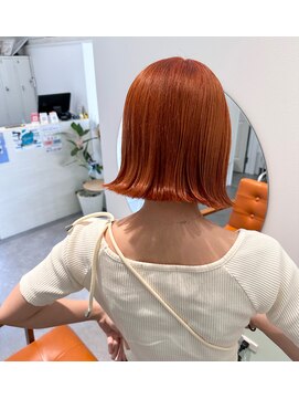 ベノワ(benoit) オレンジカラー×ミニボブ