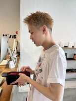 アイズ 海老名(AIZU)&nbsp;スパイキーショート ハイトーン カラー ベージュ 短髪 ショート