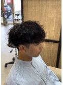 刈り上げツーブロックツイストスパイラルパーマメンズマッシュ