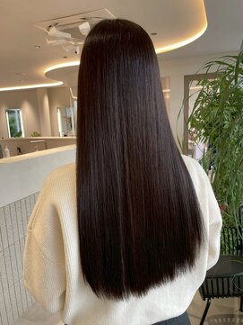 ビビバイベル(BiVi by BHEL) 桑名ロングレイヤーカットハッシュカット透明感カラー重めロング