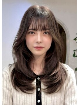 レイラバイアフロート 吉祥寺(Lila by afloat) レイヤーカット／顔まわり／ミディアムレイヤー/ハッシュカット