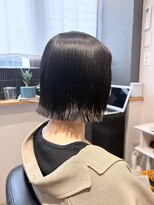 トレパルッキエーレ(tre parrucchiere)&nbsp;［-tre-］黒髪ボブ　20代／30代／40代