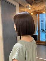 ホロル(horol)&nbsp;艶感ワンレン切りぱなしボブ